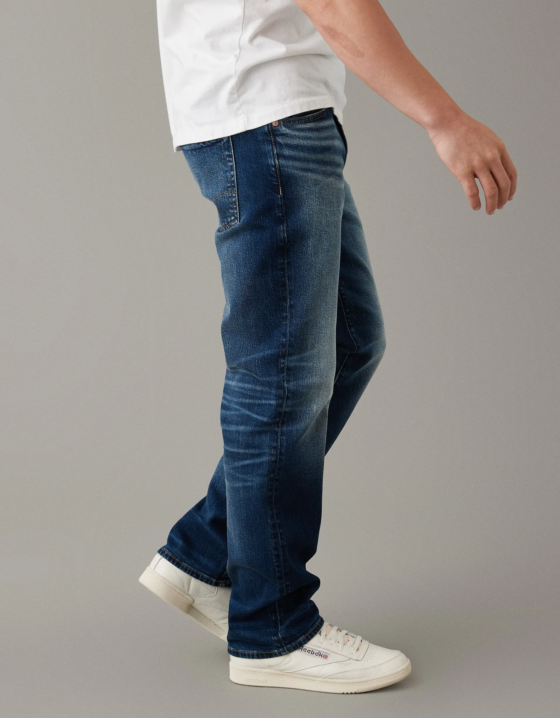 AE AirFlex  Relaxed Straight Jean