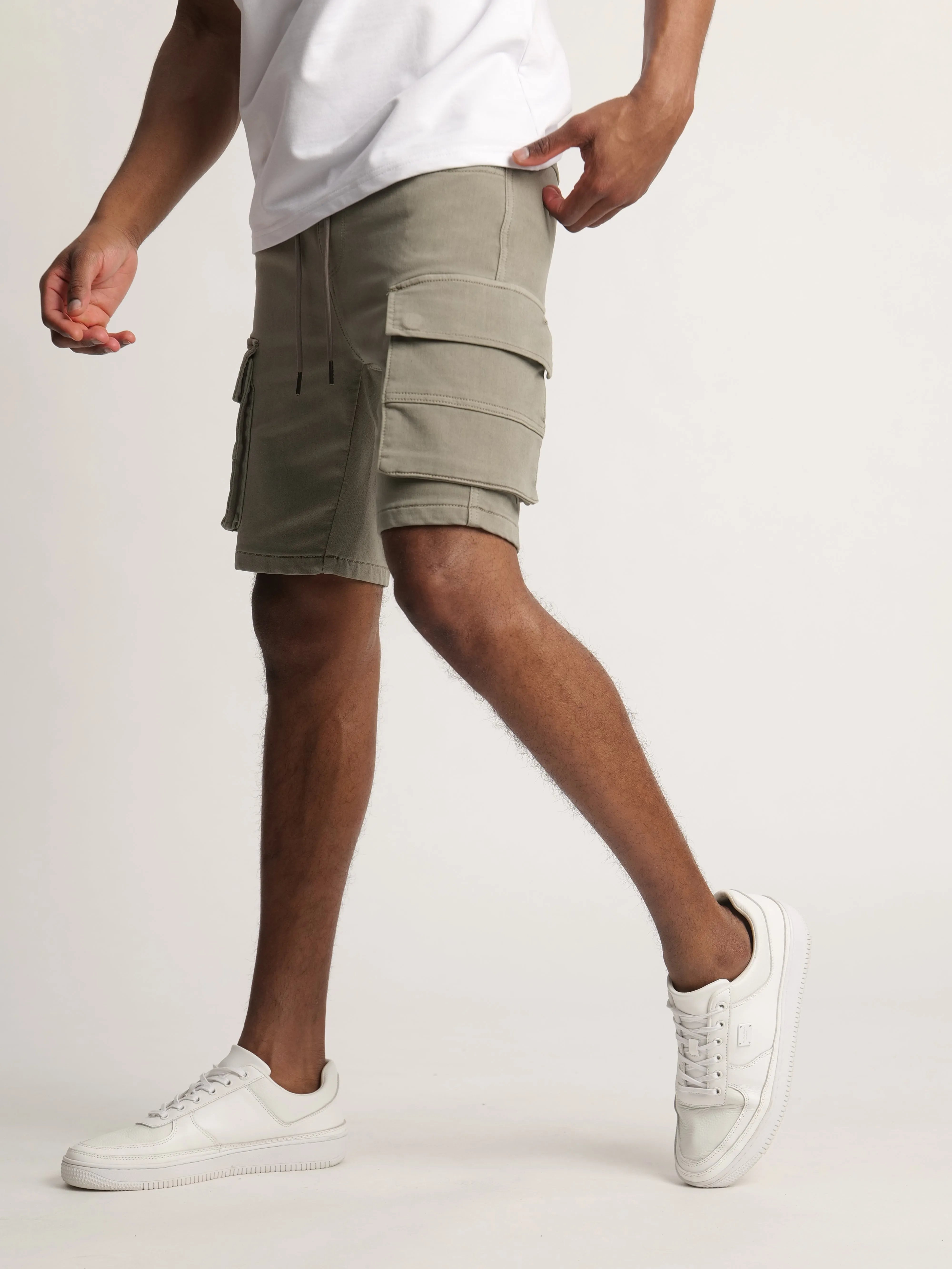 Mens Cargo Woven Bermuda