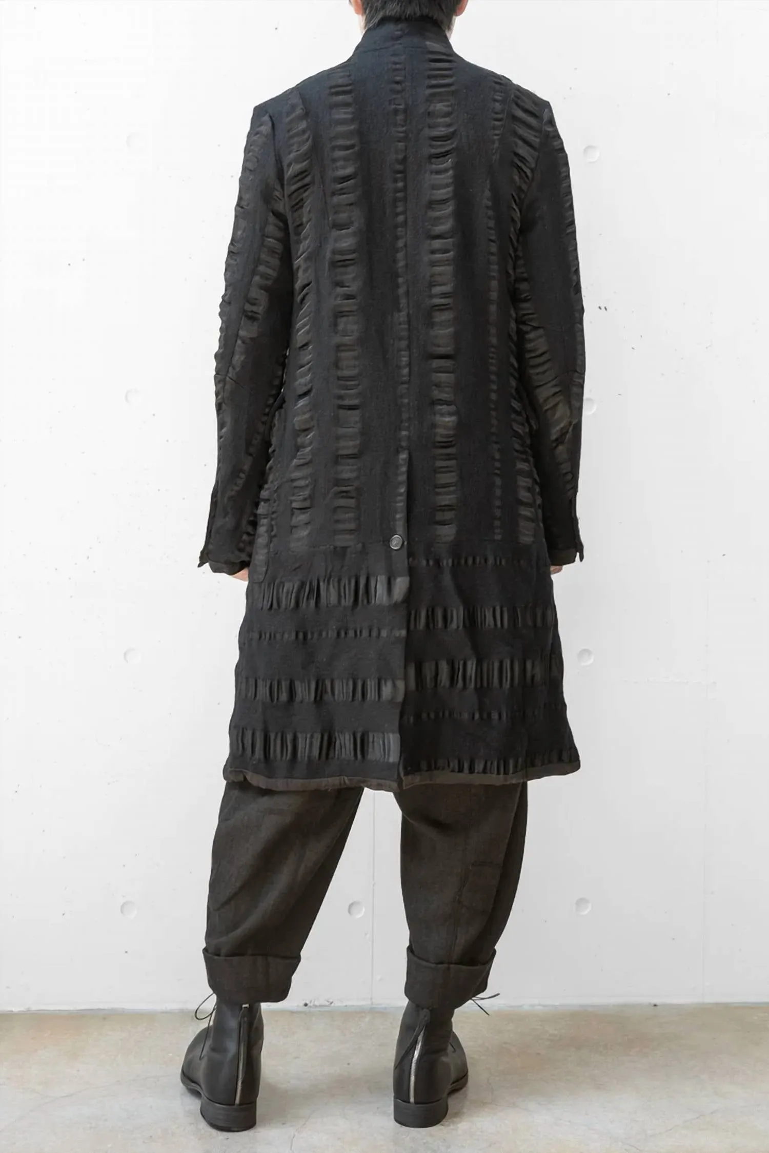 Men's Slubby Pocket Coat In Black