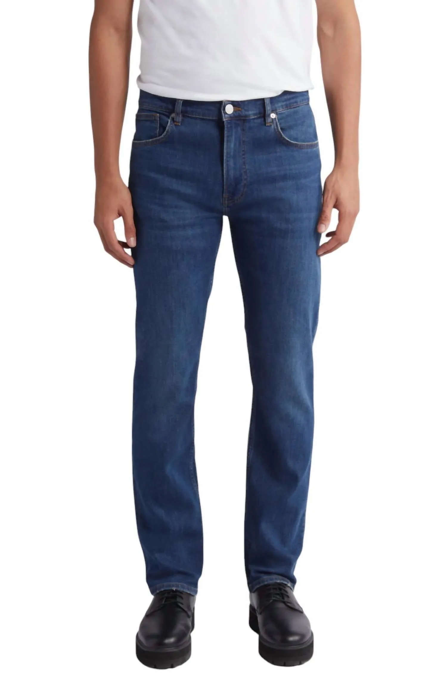 Modern Straight Leg Jeans In Marques