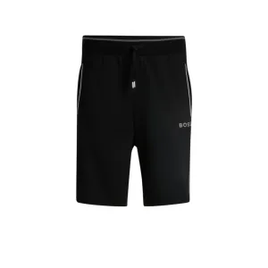 Shorts with contrast piping