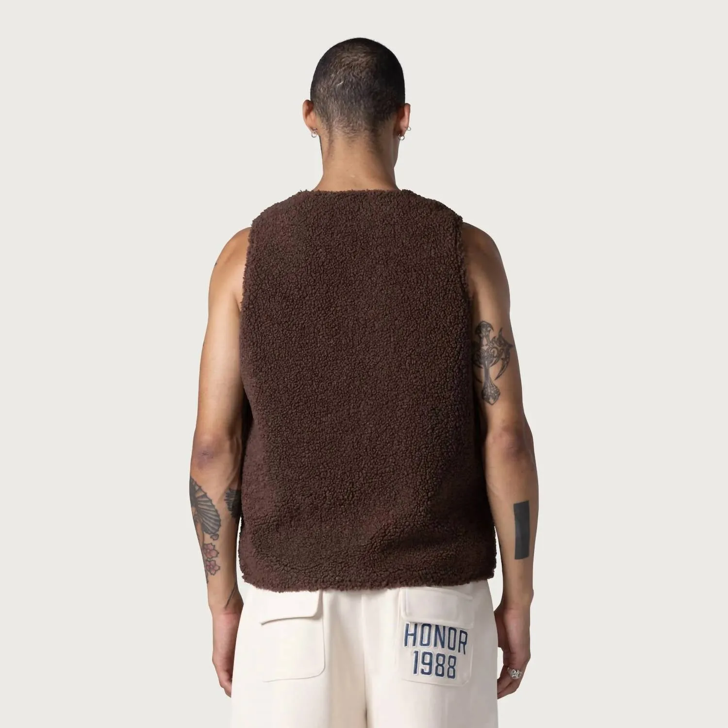 Teddy Notes Vest In Brown