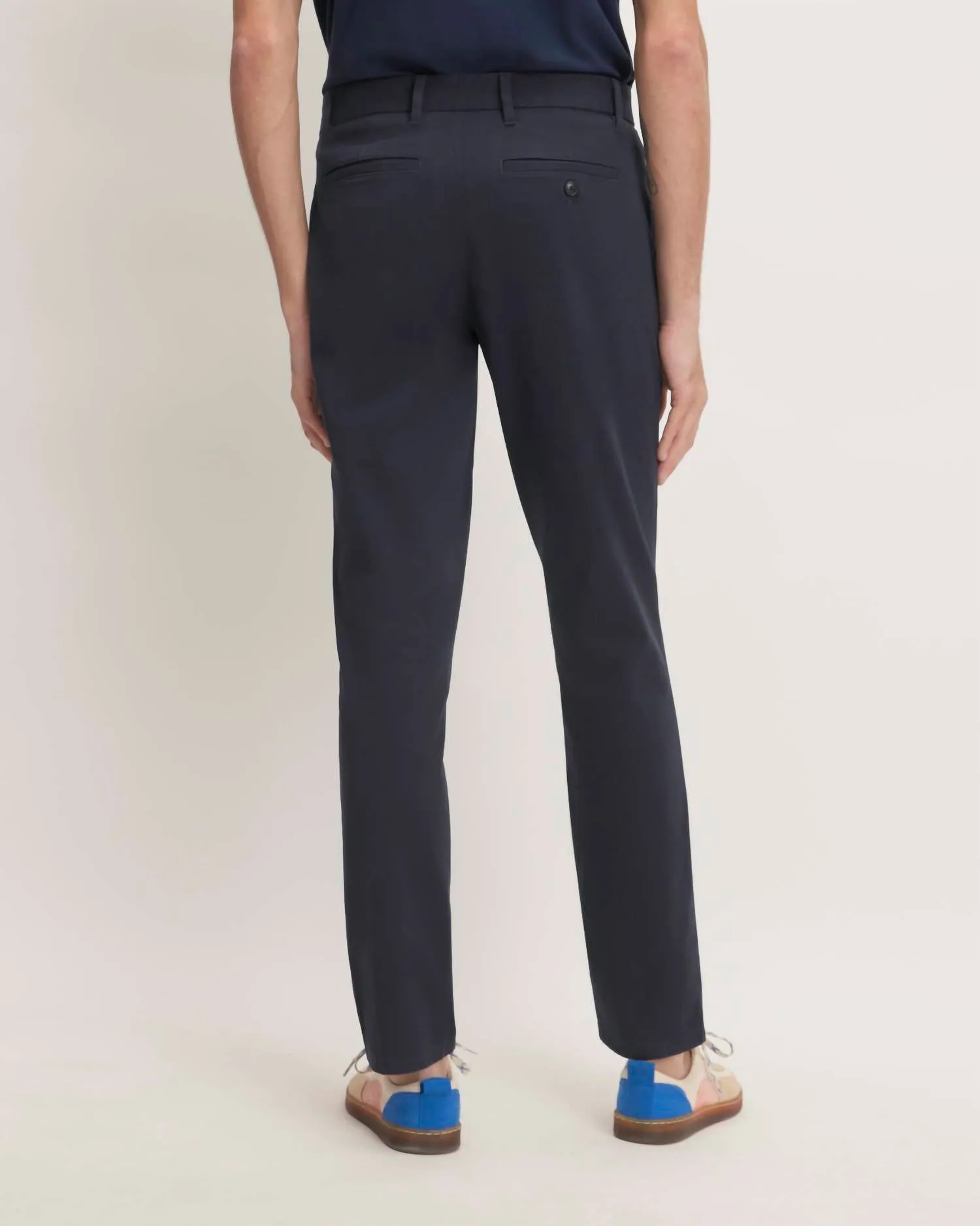 The Performance Chino Pants In Navy