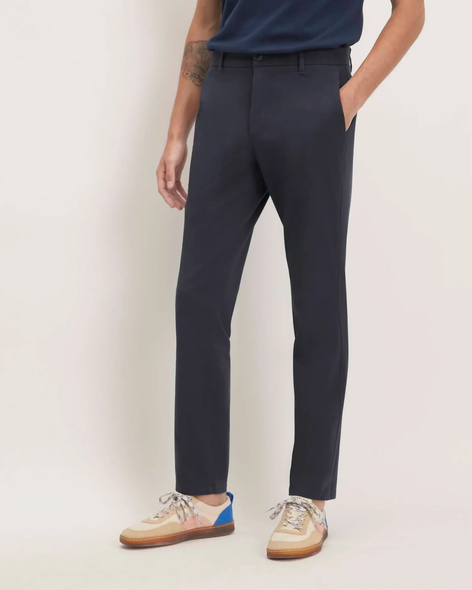 The Performance Chino Pants In Navy