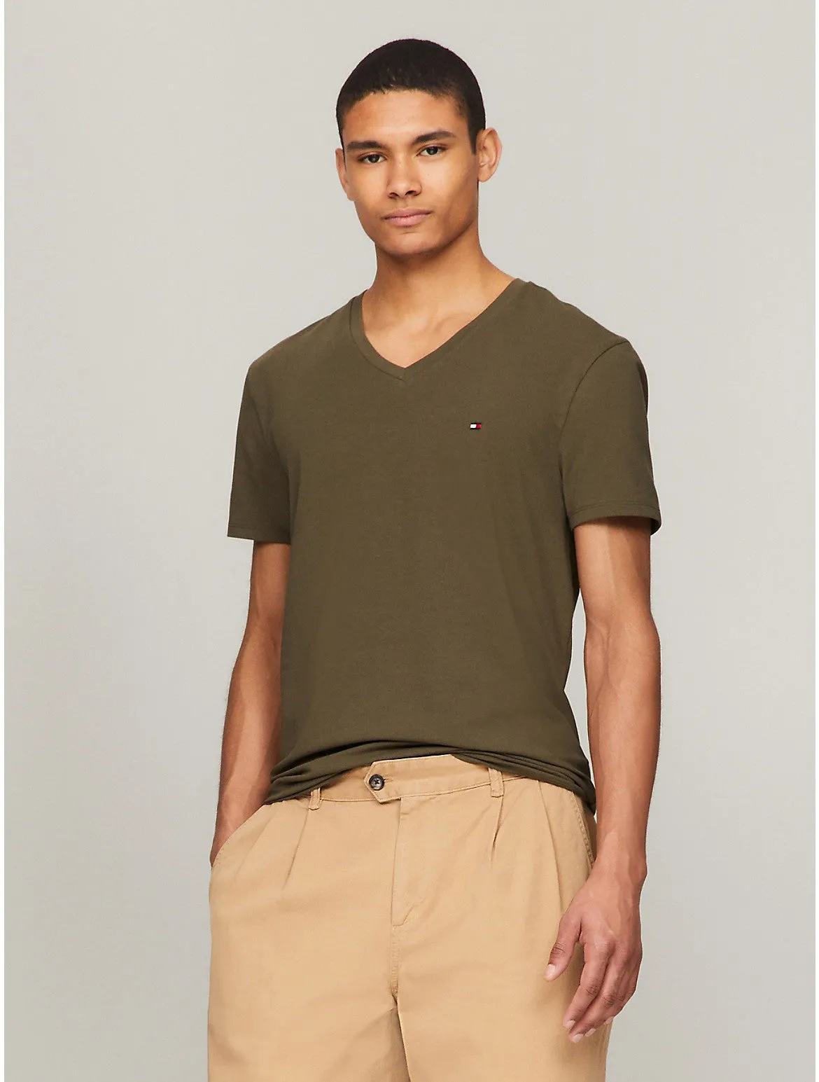 Tommy Hilfiger Men's Solid V-Neck Slim Fit T-Shirt