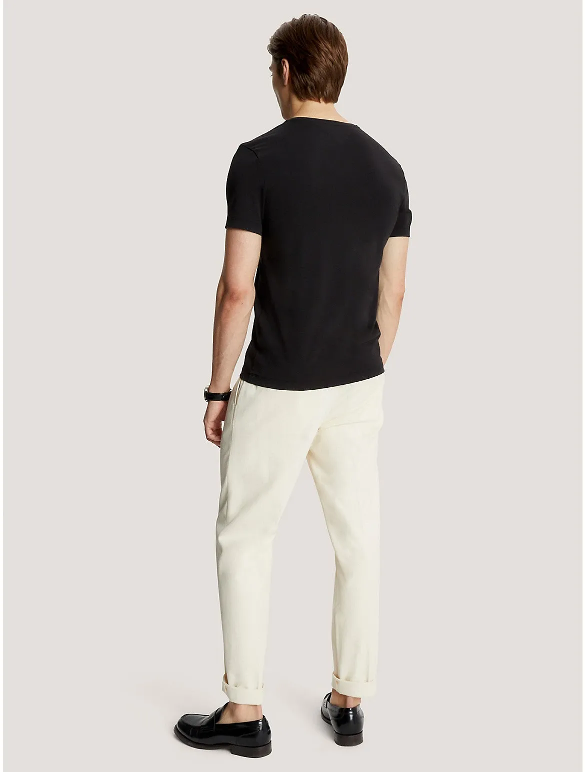 Tommy Hilfiger Men's Solid V-Neck Slim Fit T-Shirt